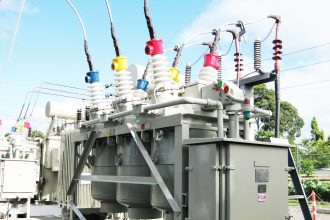 Advantages & Disadvantages of Oil Circuit Breakers