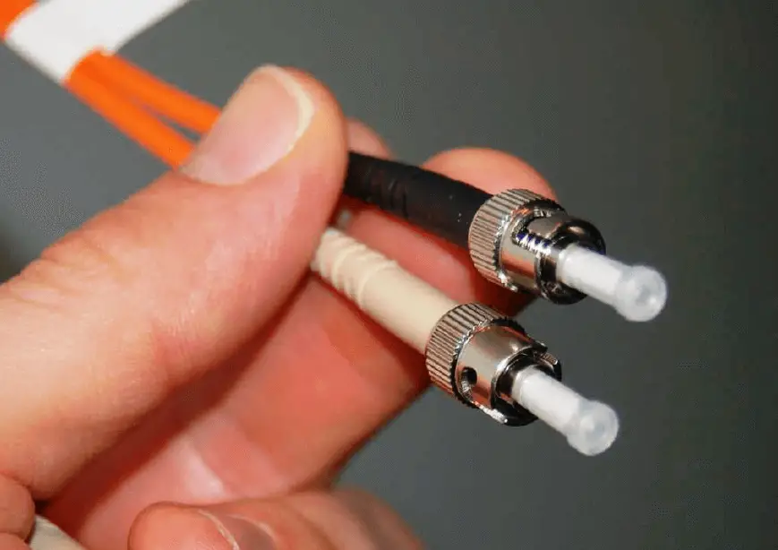 Most Fiber Optic Cable Connector and 2 Break Cable Connector