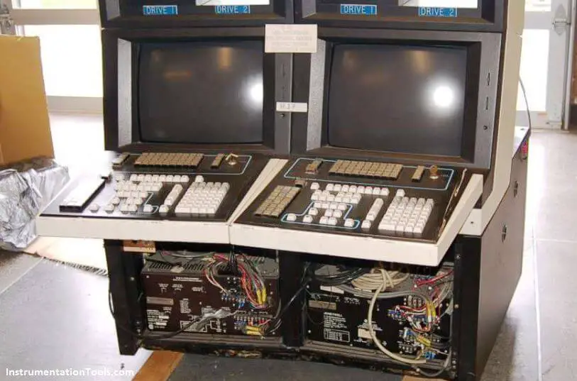 DCS TDC2000 operator workstation