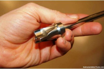 port-guided globe valve plug