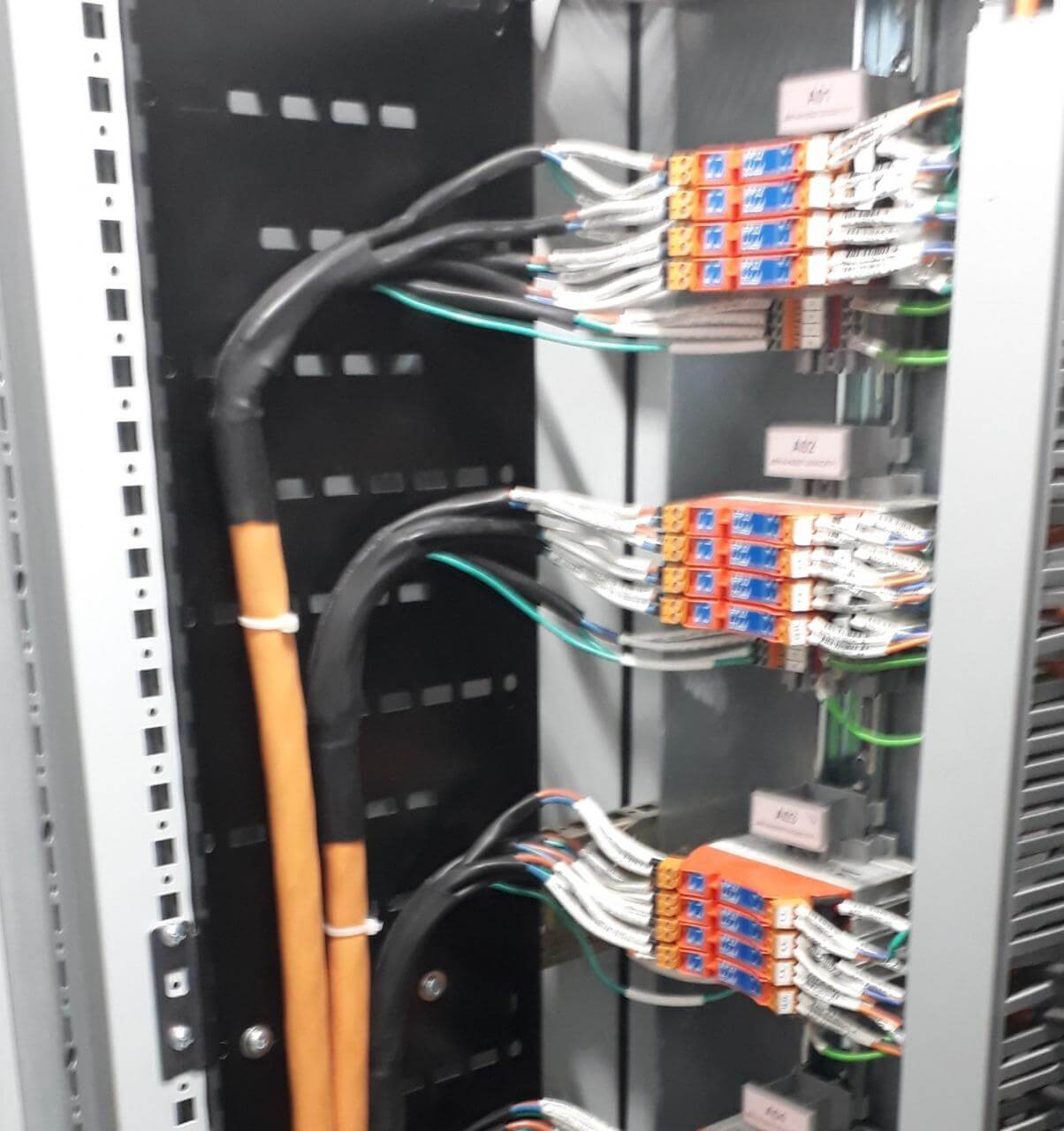 Marshalling cabinet end termination. Type-1