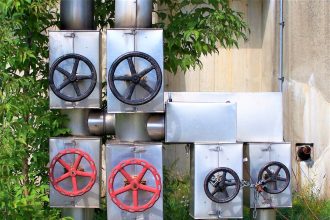 Under and Over-Capacity Control Valve