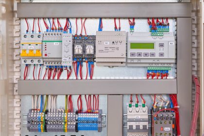 Dry Contact in PLC
