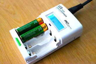 Difference Between AA and AAA Batteries