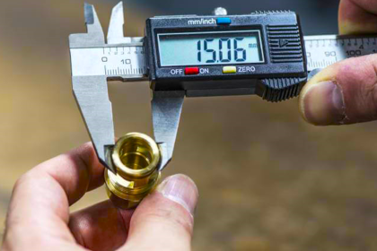 caliper metrology tool