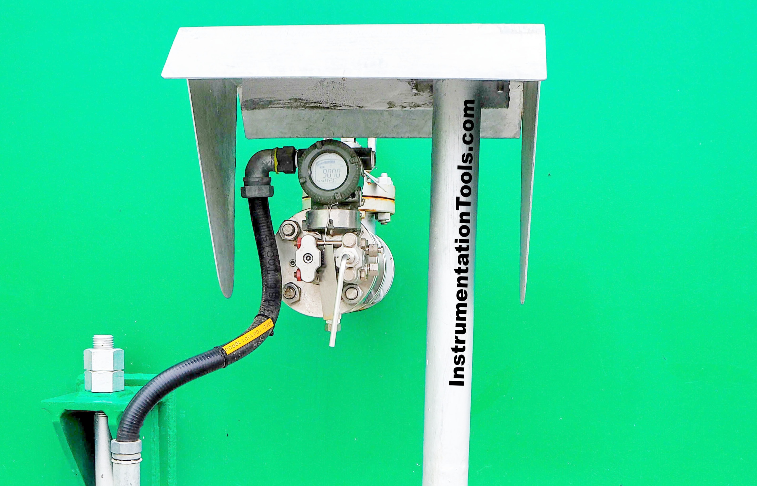 Direct Mounting of Diaphragm Seals Level Transmitter